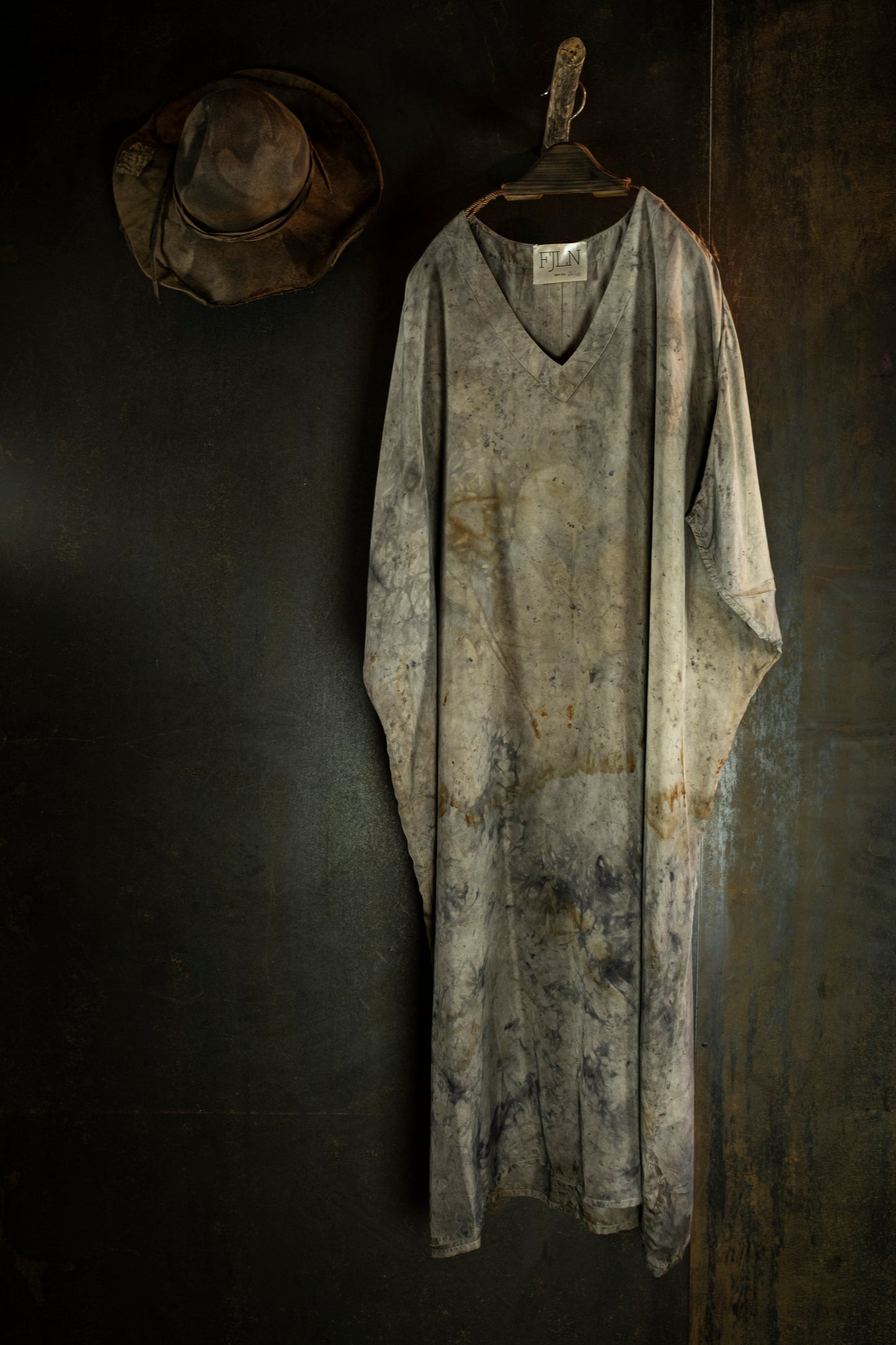 FJLN. 26 twill silk kaftan