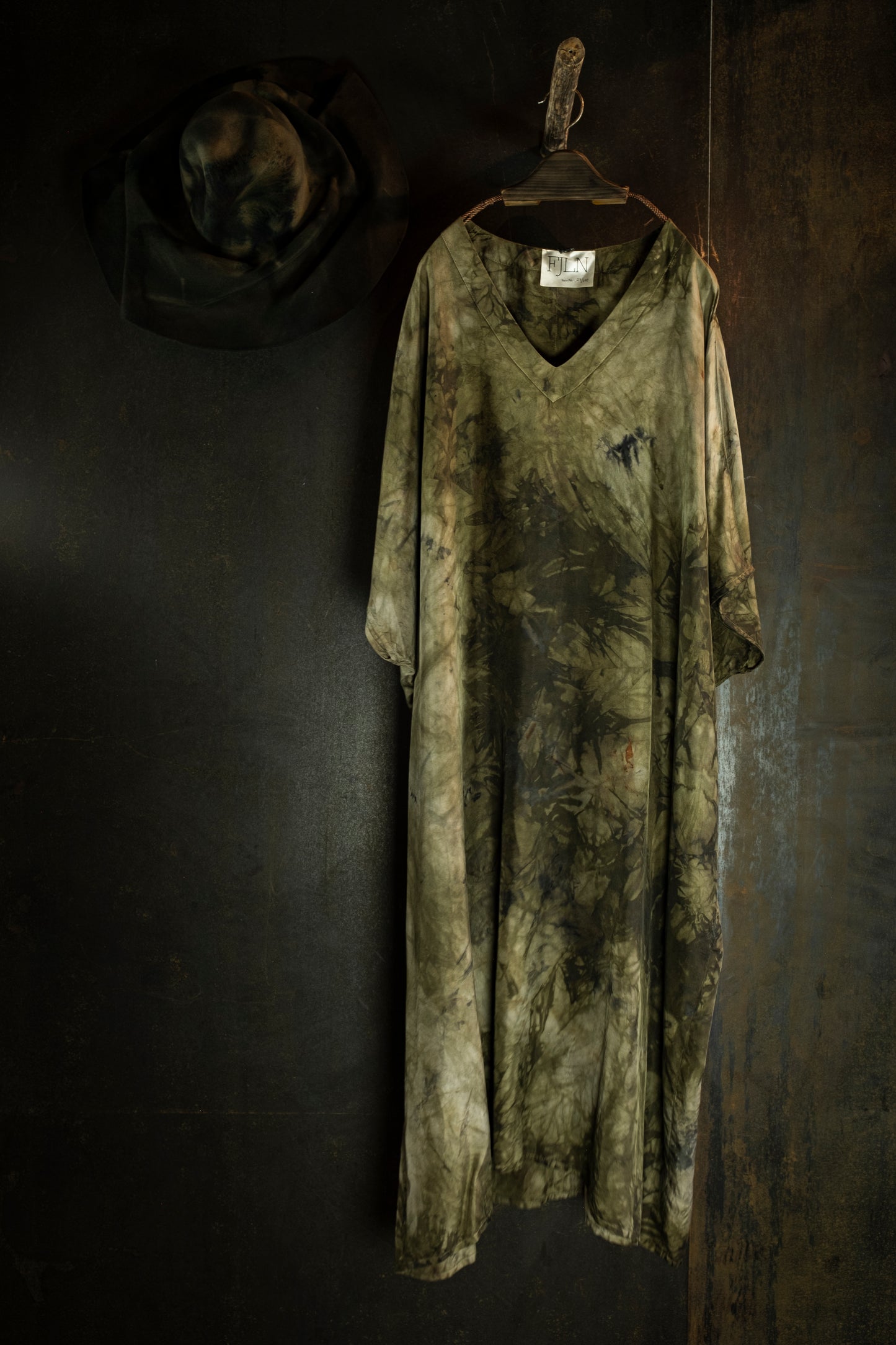 FJLN. 27 twill silk kaftan